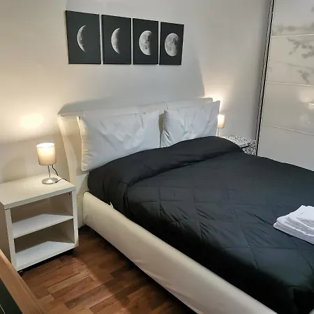 Moline 11 Apartment *