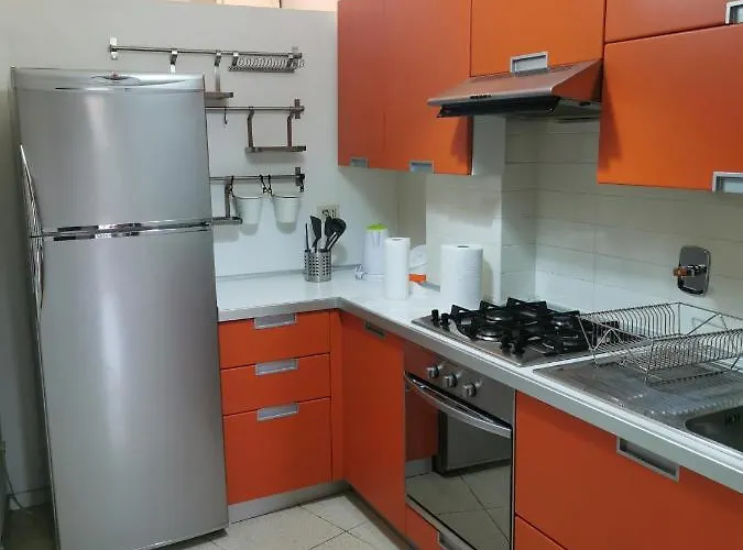 Moline 11 * بولونيا